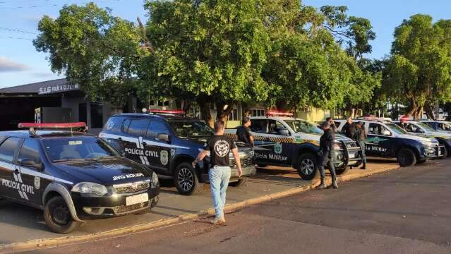 Em 5 dias, pol&iacute;cia prendeu 59 em flagrante e apreendeu 700 kg de drogas