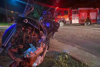 Motocicleta que colidiu conta ambulância em Guia Lopes na noite de ontem (4). (Foto: Jardim MS News)