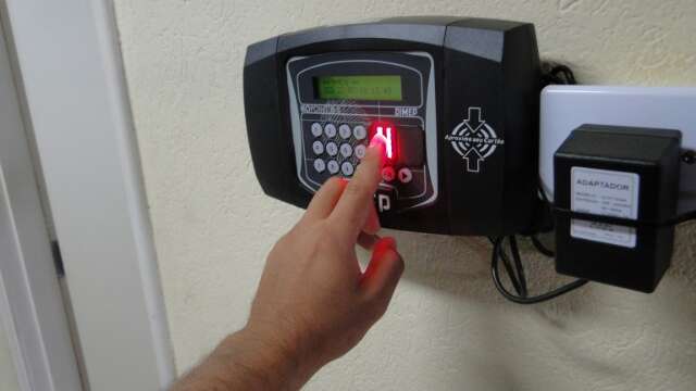 Pedido de sindicato trava acordo para ponto eletr&ocirc;nico a m&eacute;dicos da Capital