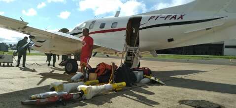 FAB encerra busca por avi&atilde;o, mas bombeiros continuam atr&aacute;s de tripulantes 