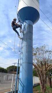 Ativa também faz limpeza de caixas d`águas metálicas. (Foto: Divulgação)