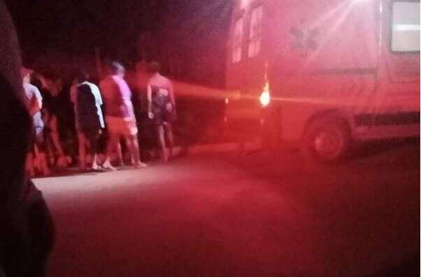 Adolescente de 14 anos morre eletrocutado enquanto colhia mangas 