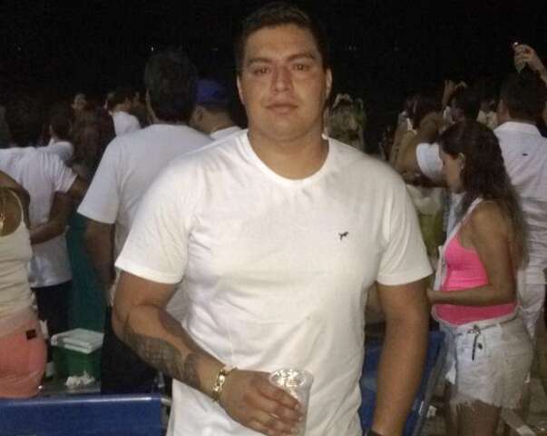Homem morto por pistoleiros era filho de ex-bombeiro condenado por tr&aacute;fico