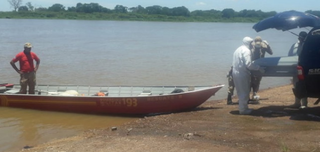 Homem encontrado morto no Rio Paraguai teria pulado na água após 'delirar' Homem encontrado morto no Rio Paraguai teria pulado na água após 'delirar'