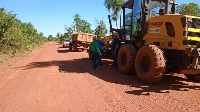 Governo inicia obras em trecho que encurtar&aacute; dist&acirc;ncia entre a Capital e Bonito 