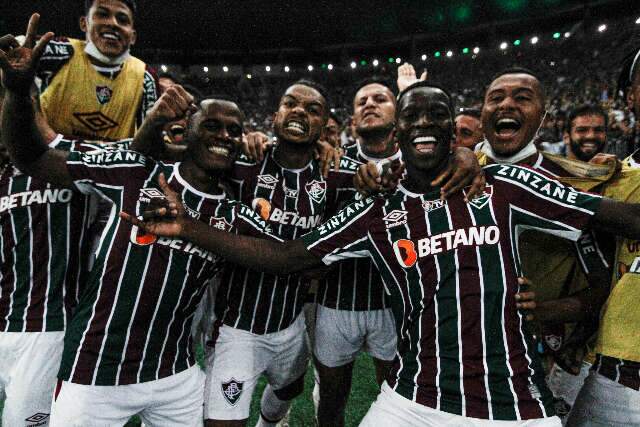 Fluminense garante vaga na Libertadores com 3 a 0 sobre a Chapecoense