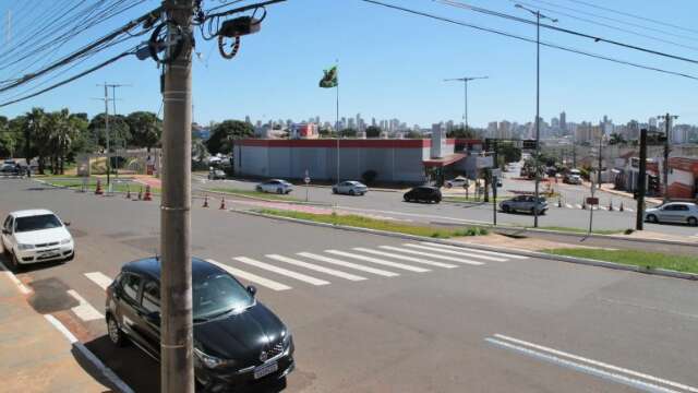 Com trecho interditado, obras na C&acirc;ndido Mariano acabar&atilde;o na semana que vem