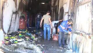 Inc&ecirc;ndio que come&ccedil;ou em forno destr&oacute;i dep&oacute;sito de supermercado 