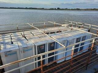 Transporte das geladeiras doados ao Ilumina Pantanal. (Foto: Divulgação/Energisa)