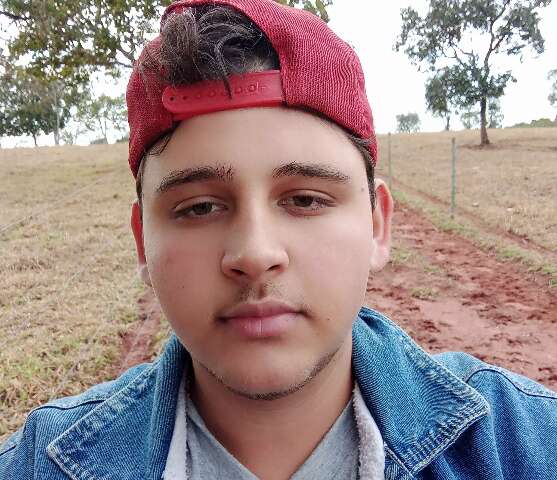 Acidente que destruiu caminhonete na BR-163 matou jovem de 18 anos 