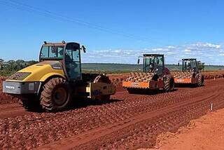 Pavimenta&ccedil;&atilde;o de 19 km da MS-295 leva esperan&ccedil;a para moradores de distrito