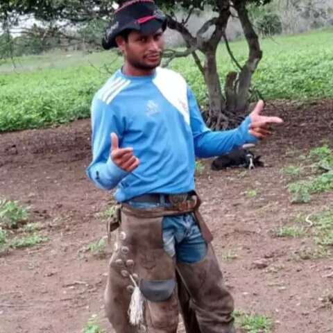 Homem morre com tiro na cabe&ccedil;a durante briga de pe&otilde;es