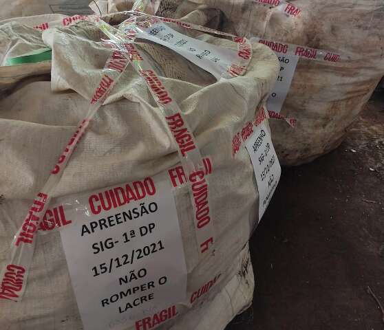 Juiz solta donos de ferros-velhos presos por comprar fio de cobre furtado