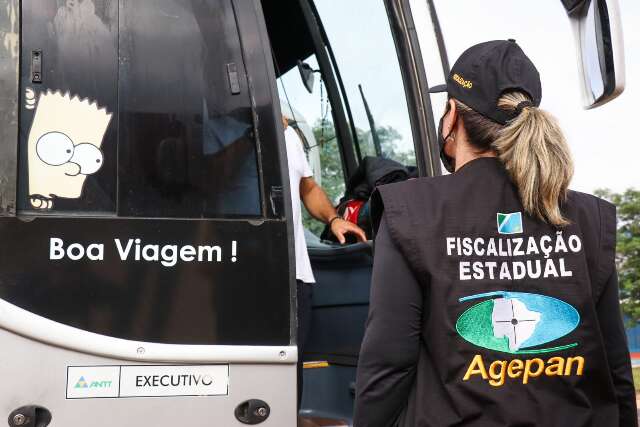 Buser alega ter licen&ccedil;as para viagens, mas continua dando &quot;bal&atilde;o&quot; em passageiros