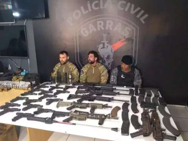 Jamil Name Filho e mais tr&ecirc;s s&atilde;o condenados por posse de arsenal de mil&iacute;cia