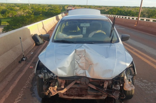 Acidente entre carro e caminh&atilde;o em ponte mata idosa de 87 anos 