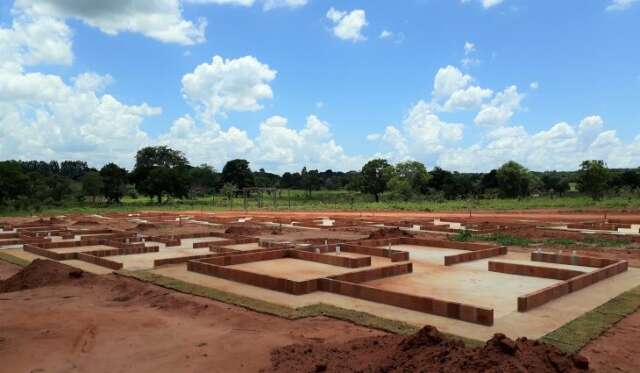 Projeto vai ajudar 100 fam&iacute;lias a constru&iacute;rem casas em Campo Grande