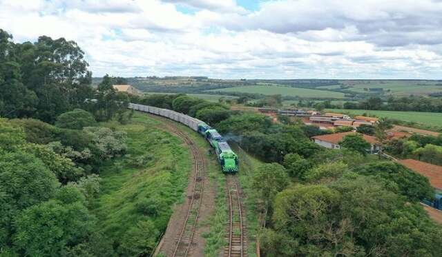 Governo federal autoriza empresa a investir R$ 1,2 bilh&atilde;o na Nova Ferroeste