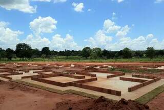 Projeto vai ajudar 100 famílias a construírem casas em Campo Grande Projeto vai ajudar 100 famílias a construírem casas em Campo Grande