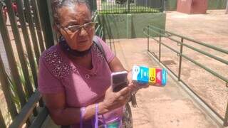 Pacientes enfrentam horas de espera para retirar medicamentos na Casa da Sa&uacute;de
