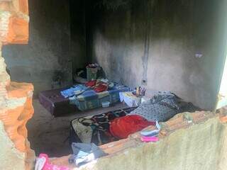 Corpo de rapaz &eacute; encontrado na frente de obra abandonada de motel na Moreninha