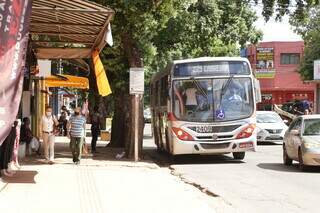 Tarifa do transporte coletivo ainda está em discussão em Campo Grande. (Foto: Arquivo/Kísie Ainoã)