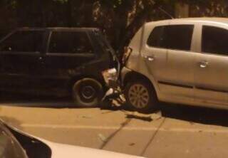 Após atropelar a vítima, condutor ainda bateu em outro veículo. (Foto: O Pantaneiro)