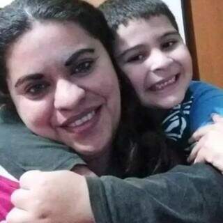 Aline e o filho Davi, mortos dia 05/12. (Foto: Redes Sociais)