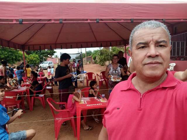 Delegado aposentado &eacute; ferido com tiro na coxa e transferido para Santa Casa