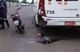  Morre na Santa Casa homem que colidiu moto em traseira de &ocirc;nibus 