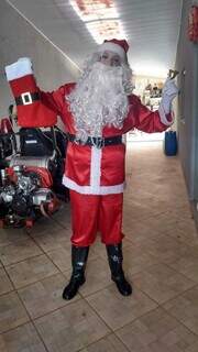André vestido de Papai Noel. (Foto: Arquivo Pessoal)