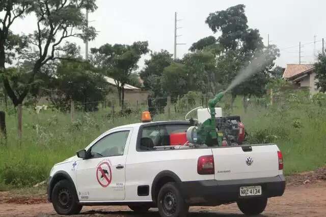 Para refor&ccedil;ar combate &agrave; dengue, 13 bairros da Capital recebem fumac&ecirc; 