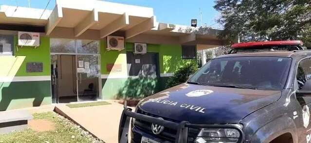 Rapaz &eacute; preso por se masturbar enquanto v&ecirc; mulheres tomando banho