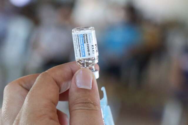 Brasil vai doar 500 mil doses de vacina contra covid para &quot;hermanos&quot; paraguaios