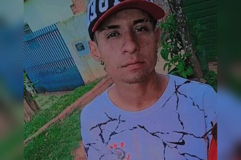 Jovem é morto a golpes de punhal depois de briga com dois homens