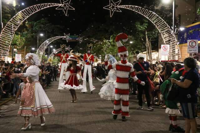 Mesmo com pandemia, maioria se re&uacute;ne com fam&iacute;lia no fim de ano