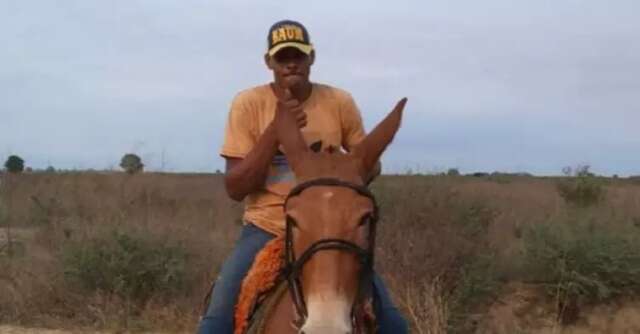 Jovem morre ao pular muro e ter faca cravada na perna em fazenda