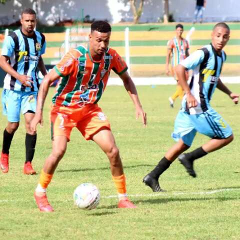 Vit&oacute;ria de 1 a 0 garante acesso e bicampeonato do Naviraiense na S&eacute;rie B