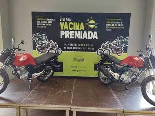 Campanha para incentivar imunização apela para sorteio de motocicletas. (Foto: Marcos Maluf)