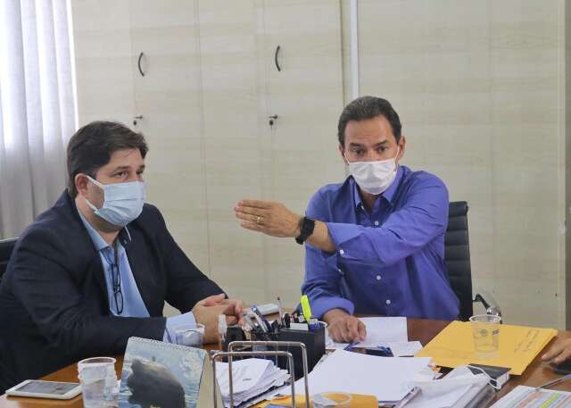 Para enfrentar novo pico de gripe, Prefeitura vai instalar tendas em postos