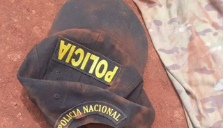 Boné com logo da Polícia Nacional Paraguaia que era usada pelos atiradores. (Foto: Ponta Porã News)