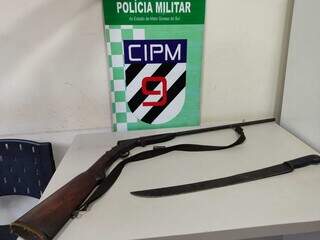 Assaltante &eacute; baleado por PM ap&oacute;s render trabalhadores em roubo de caminhonete