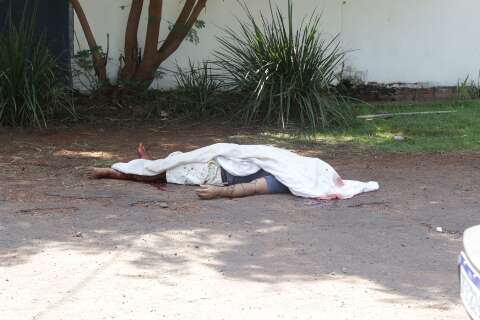 Homem de 49 anos &eacute; assassinado a tiros no Jardim Tarum&atilde;