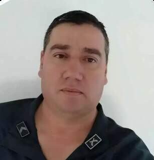 Policial Militar perde controle da dire&ccedil;&atilde;o e morre ap&oacute;s capotar carro em rodovia