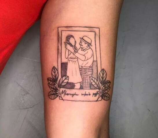 Tatuagem traz o amor dos av&oacute;s que nunca abandonaram o guarani