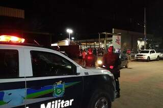 Policiais durante Operação Boas Festas em Campo Grande. (Foto: Divulgação)