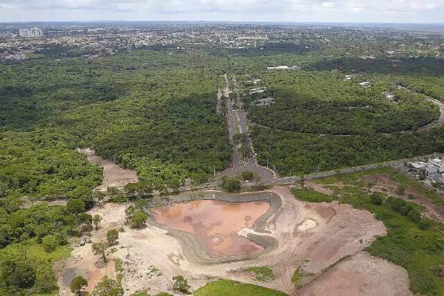 Obra contra eros&atilde;o em c&oacute;rrego na regi&atilde;o do Parque dos Poderes est&aacute; em fase final