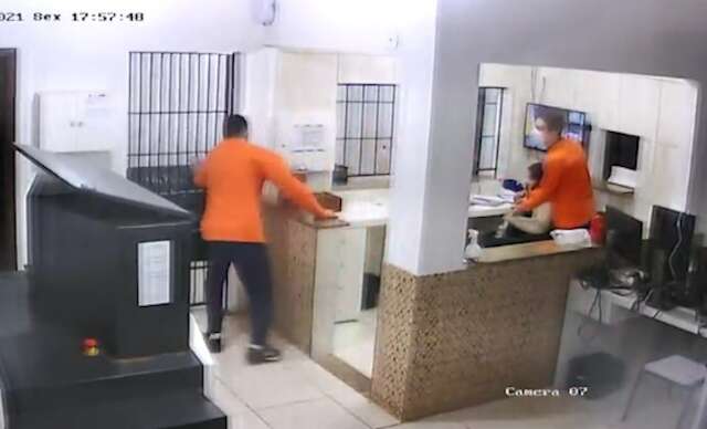 Policiais penais tamb&eacute;m s&atilde;o investigados por ajudar na fuga de presos 