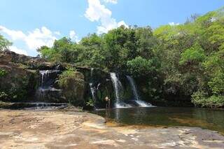 Local tem cachoeira e &#34;prainha&#34; para banho. (Foto: Arquivo Pessoal)