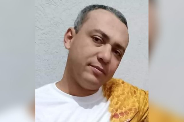 Aos 42 anos, homem passa mal e morre durante partida de futebol